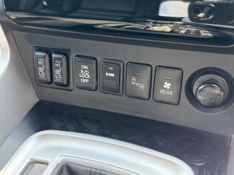 Mitsubishi Shogun Sport 2.4D 4 Auto 4WD LWB Euro 6 5dr 22