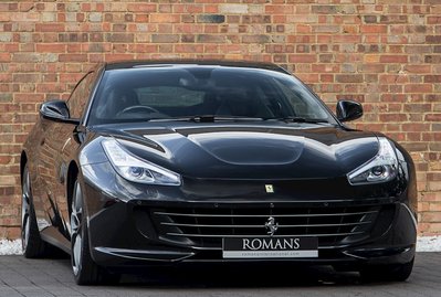 Ferrari GTC4 Lusso T