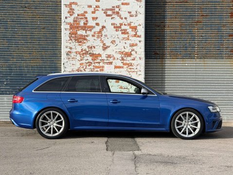 Audi RS4 4.2 FSI V8 Estate 5dr Petrol S Tronic quattro Euro 5 (450 ps) 10