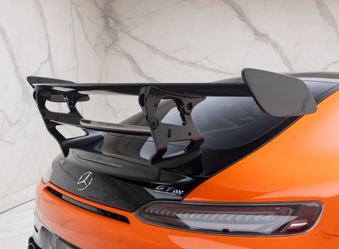 Mercedes-Benz Amg GT BLACK SERIES 48
