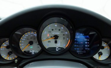 Porsche 911 GT2 RS (991) 15