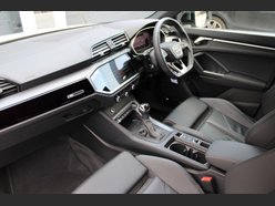 Audi Q3 TFSI S LINE BLACK EDITION 4