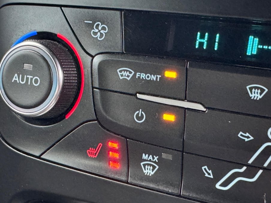 2017 Ford Focus — image 28