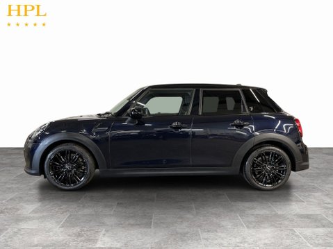 Mini Hatch 1.5 Cooper Exclusive Hatchback 5dr Petrol Steptronic Euro 6 (s/s) (136 ps) 4