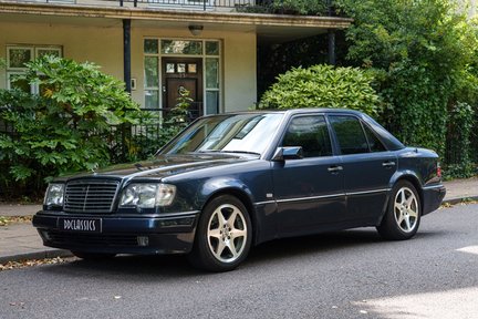 Mercedes-Benz E Class E500 Limited 1