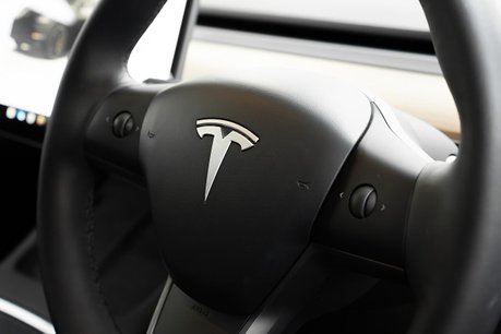 Tesla Model Y (Dual Motor) Performance SUV 5dr Electric Auto 4WDE (426 bhp) 6