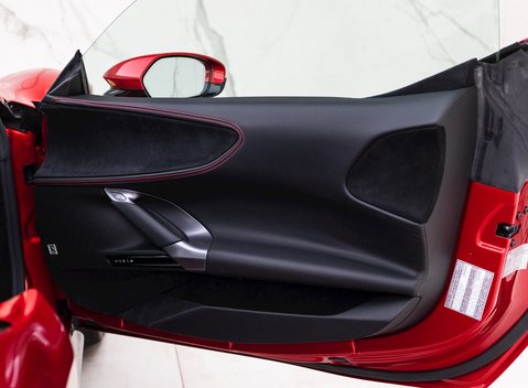 Ferrari SF90 Stradale 20