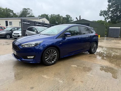 Ford Focus 1.0T EcoBoost ST-Line Hatchback 5dr Petrol Manual Euro 6 (s/s) (140 ps) 6