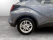 Toyota C-HR 1.8 VVT-h GPF Icon SUV 5dr Petrol Hybrid CVT Euro 6 (s/s) (122 ps) 10