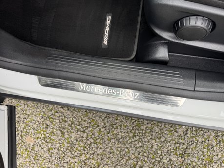 Mercedes-Benz GLA Class GLA 250e Exclusive Edition Premium Petrol Hybrid Auto PARKTRONIC/NAV/VAT Q 19