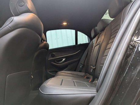 Mercedes-Benz E Class 2.0 E 300 AMG Line de Auto 4dr 65