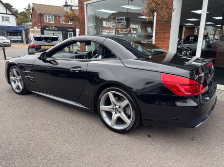 Mercedes-Benz SL Series 3.0 SL400 V6 AMG Line (Premium) Convertible Petrol G-Tronic+ Euro 6 (367ps) 37