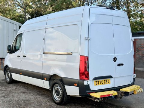 Mercedes-Benz Sprinter 2.1 316 CDI Progressive RWD L2 H2 Euro 6 (s/s) 5dr 7