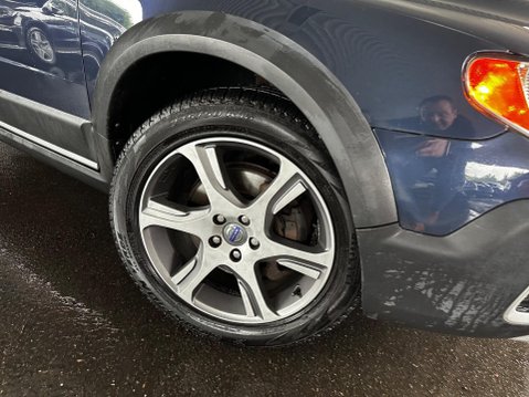 Volvo XC70 2.4 D5 SE Lux Geartronic AWD Euro 5 5dr 24