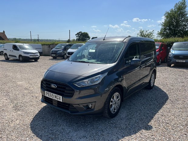 Ford Transit Connect SWB L1H1 Low Roof Limited Air Con Alloys Sensors EURO 6 NO VAT 2