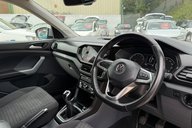 Volkswagen T-Cross 1.0 SE TSI.. 6 MAIN DEALER SERVICES..APPLE CARPLAY & ANDROID AUTO..STUNNING 12