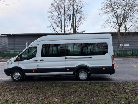 Ford Transit 2.2 TDCi 460 HDT L4 H3 4dr (18 seats) 6