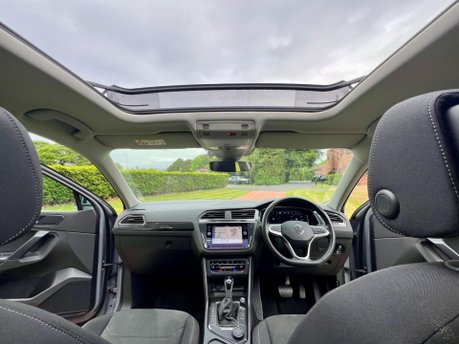 Volkswagen Tiguan 2.0 TDI Elegance DSG 4Motion Euro 6 (s/s) 5dr 3