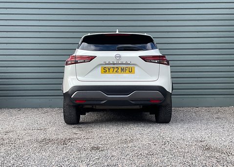 Nissan Qashqai DIG-T N-CONNECTA MHEV 8