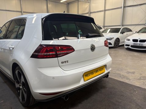 Volkswagen Golf 2.0 TSI BlueMotion Tech GTI DSG Euro 6 (s/s) 5dr 40