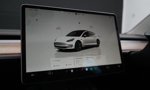 Tesla Model 3 RWD Standard Range Ryzen 1 Owner Adaptive LEDs Heat Pump Pano Roof  19