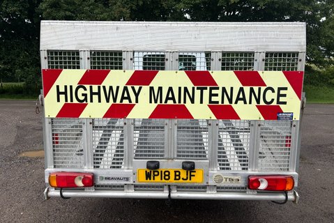 Vauxhall Movano L3H1 F3500 135 ps Lawn Mower Beavertail Truck 10