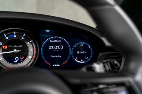 Porsche 911 TURBO S PDK. SPORTS CHRONO. HEATED & VENTILATED SEATS. PCCBS. SPORT EXHAUST 31