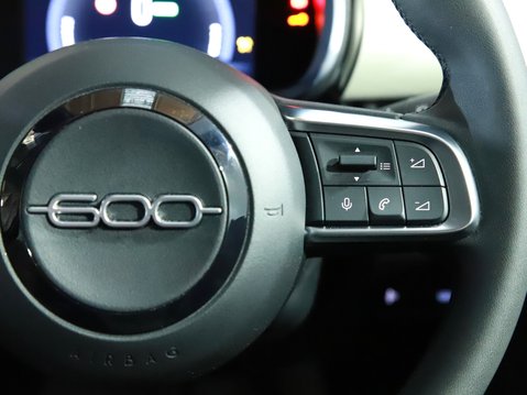 Fiat 600 115kW La Prima 54kWh 5dr Auto 29