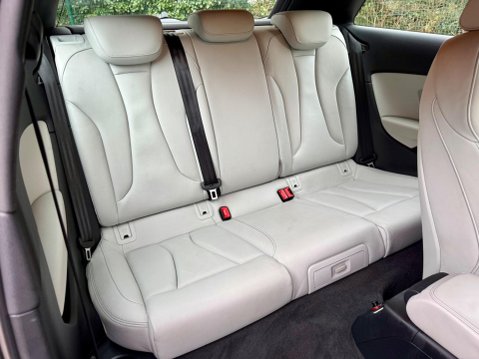 Audi S3 2.0 TFSI S Tronic quattro Euro 6 (s/s) 3dr (Nav) 4