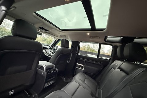 Land Rover Defender 110 110 XS EDITION D250 3.0 LITRE MHEV - BLACK PACK -SIDE STEPS -PAN ROOF  34