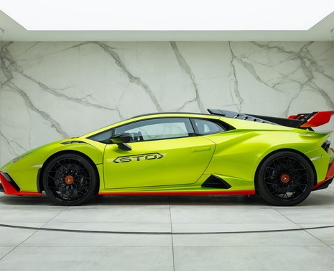 Lamborghini Huracan STO