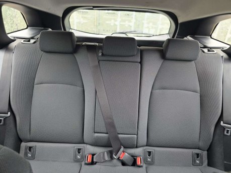 Toyota Corolla 1.8 VVT-h Design Touring Sports 5dr Petrol Hybrid CVT Euro 6 (s/s) (122 ps) 21