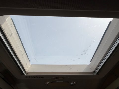 Auto-Sleepers Trident 2 / 4 BERTH LOW MILEAGE HIGH TOP 21