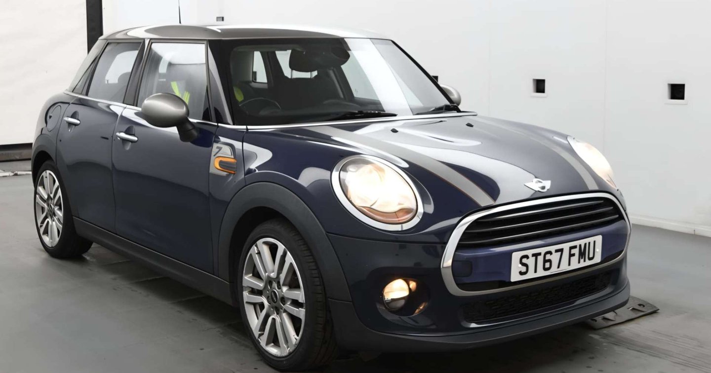 2017 MINI Hatch