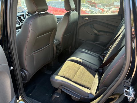 Ford Kuga ST-LINE TDCI 17