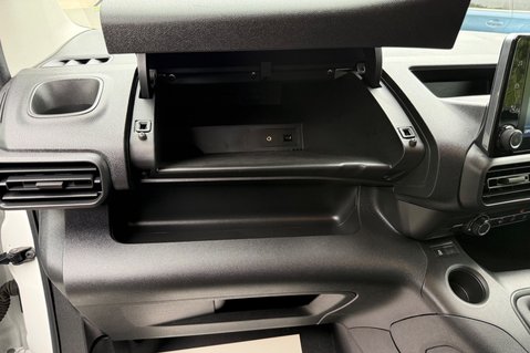 Citroen Berlingo 1000 DRIVER M PURETECH - NO VAT - REAR VIEW CAMERA - LOW MILEAGE 38