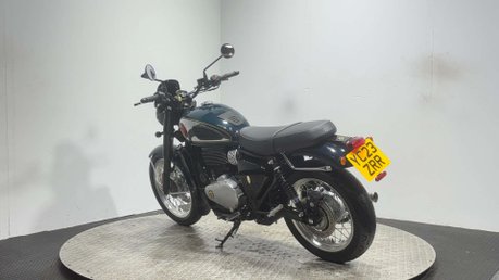 BSA Gold Star 650 2023 3K VERY CLEAN 1 OWNER NEW MOT RETRO MODERN CLASSIC BIKE 5