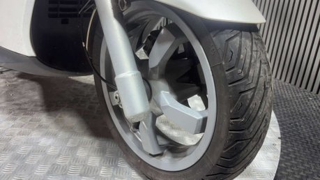 Peugeot Satelis 2 PREMIUM 2015 ONLY 16K GOOD RUNNING 300CC MAXI SCOOTER BIKE 11