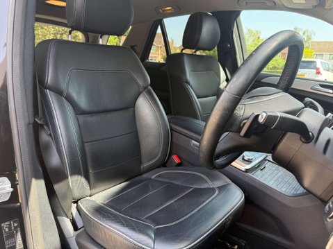 Mercedes-Benz M Class 3.0 ML350 V6 BlueTEC AMG Sport SUV 5dr Diesel G-Tronic 4WD Euro 6 (s/s) (25 49