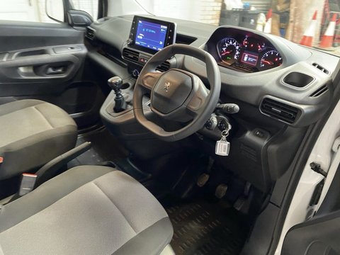 Peugeot Partner BLUEHDI PROFESSIONAL PREMIUM PLUS L1 13