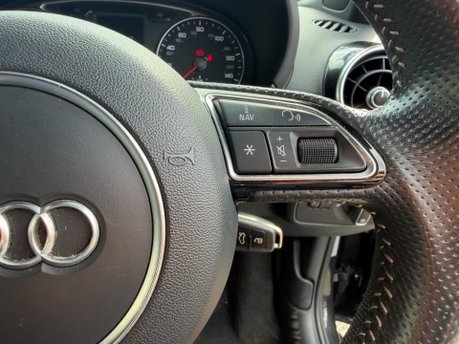 Audi A1 SPORTBACK TFSI BLACK EDITION NAV 16