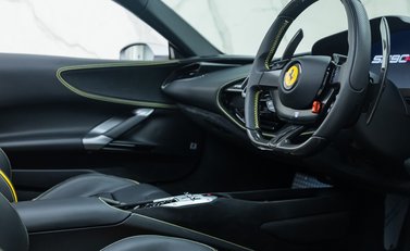 Ferrari SF90 Spider 16