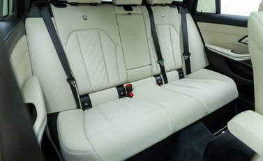 BMW Alpina B3 Touring 15