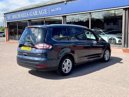 Ford Galaxy 2.5 Galaxy Titanium HEV CVT 5dr 8