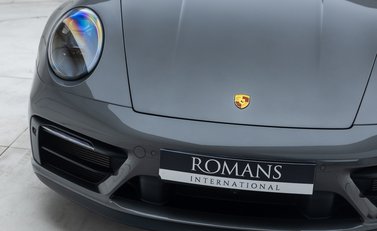 Porsche 911 Targa 4 GTS (992) 36