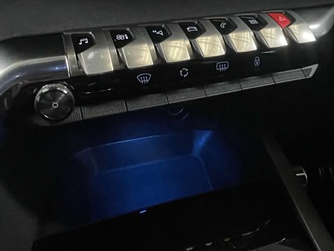 Peugeot 3008 1.5 3008 GT Blue HDi S/S 5dr 21