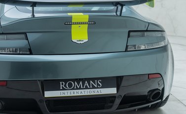 Aston Martin V8 Vantage AMR 28