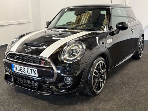 Mini Hatch 2.0 Cooper S Sport Auto 3dr 1
