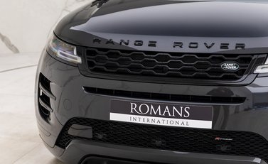 Land Rover Range Rover Evoque P300e R-Dynamic SE 23