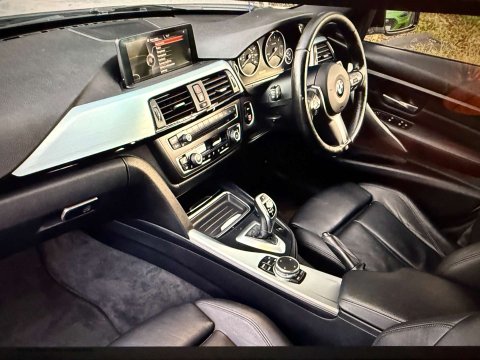 BMW 3 Series 3.0 330d xDrive M Sport Auto 4WD 5dr 10